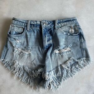 COPY - WOMENS CELLO JEAN SHORTS SIZE SMALL